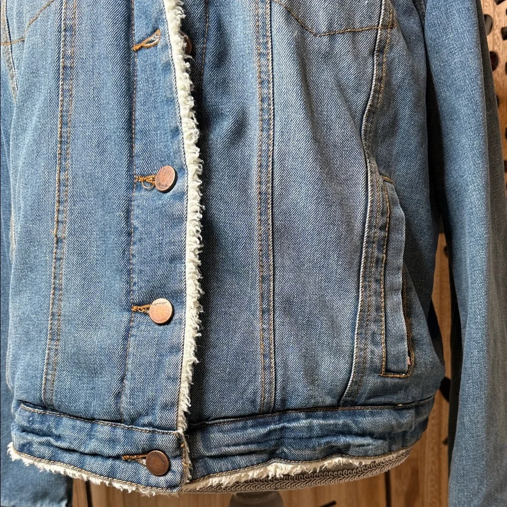 Jou Jou Blue Denim Jacket with Cream Sherpa lining - Picture 2 of 10